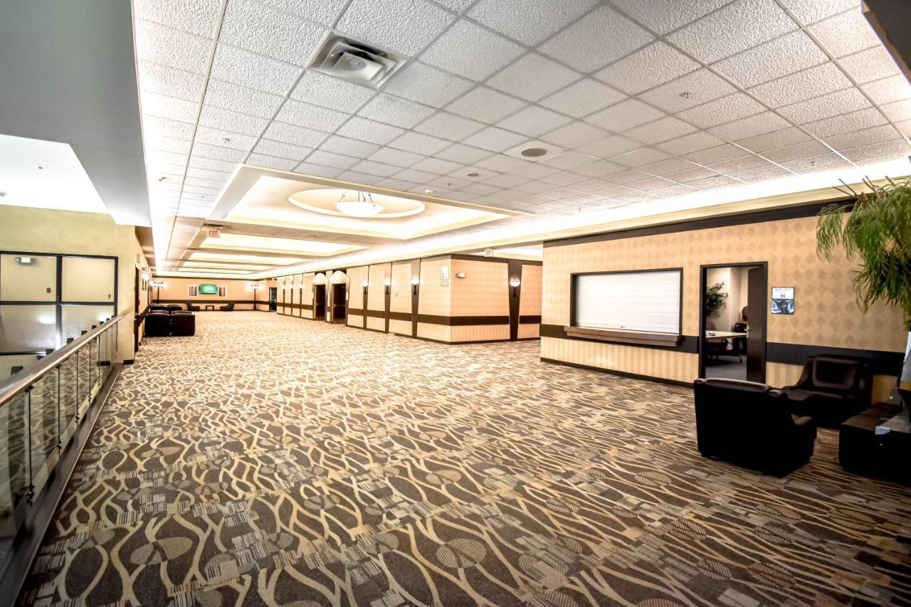 וויניפג Canad Inns Destination Centre Club Regent Casino Hotel מראה חיצוני תמונה