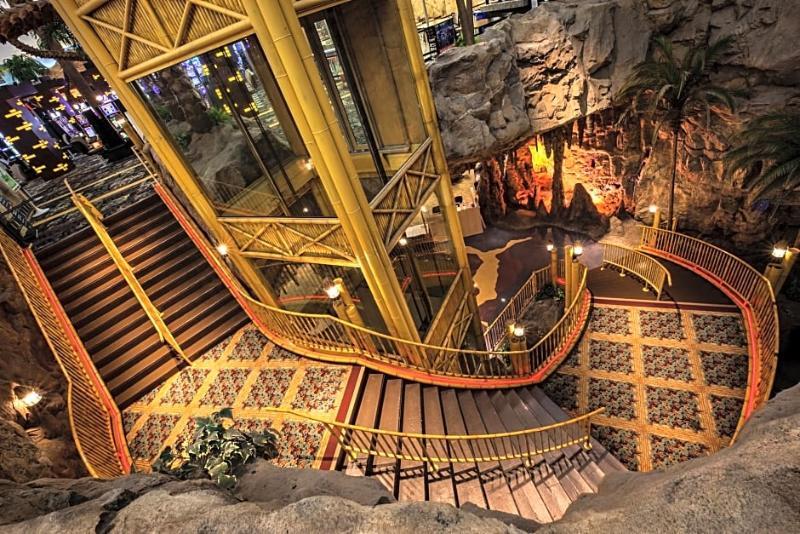 וויניפג Canad Inns Destination Centre Club Regent Casino Hotel מראה חיצוני תמונה